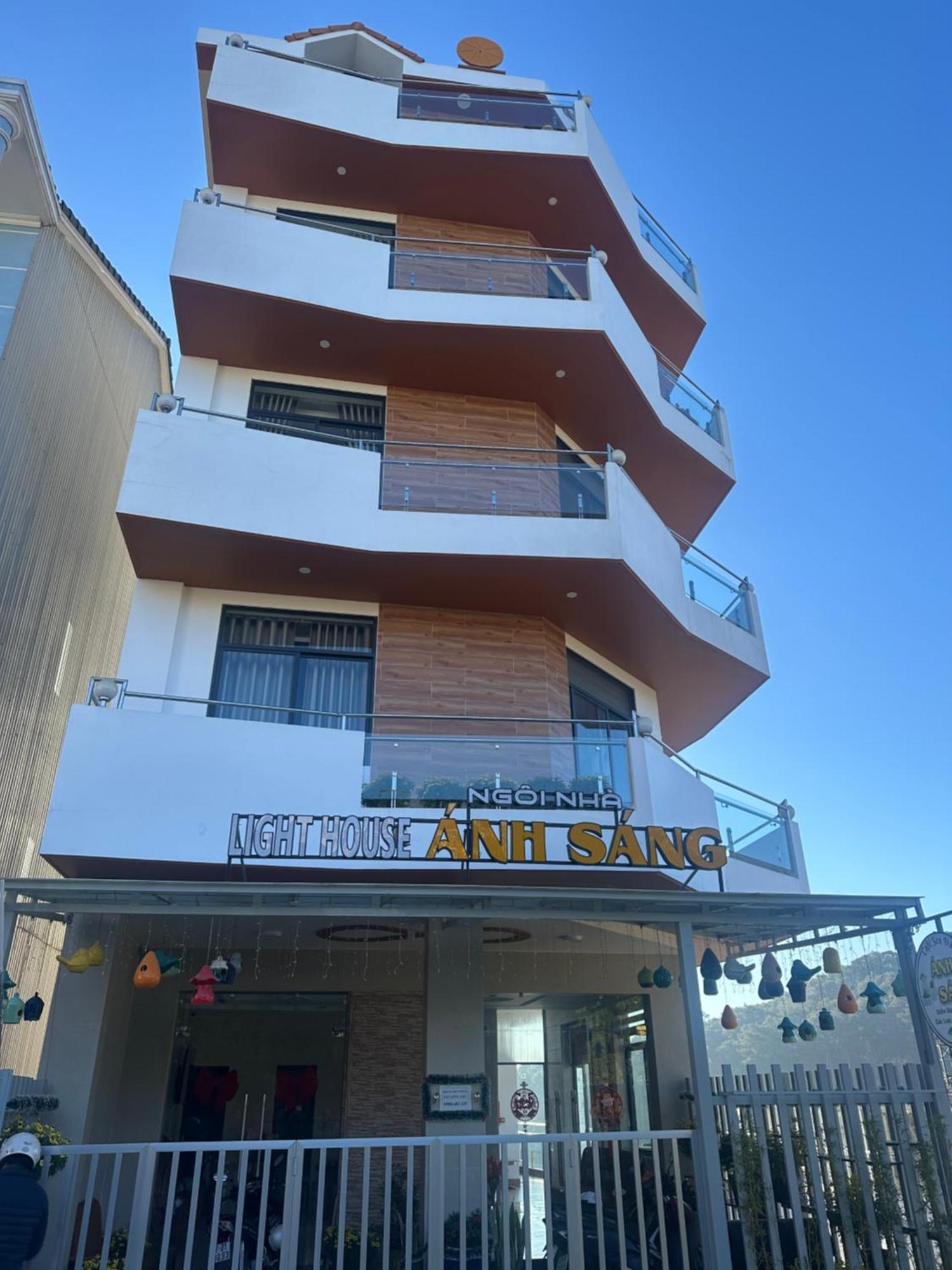 Hotel Khach San Anh Sang - Light House Đà Lạt Exterior foto